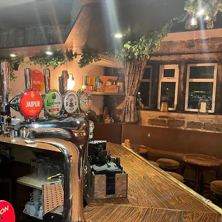 Robin Hood Inn-2